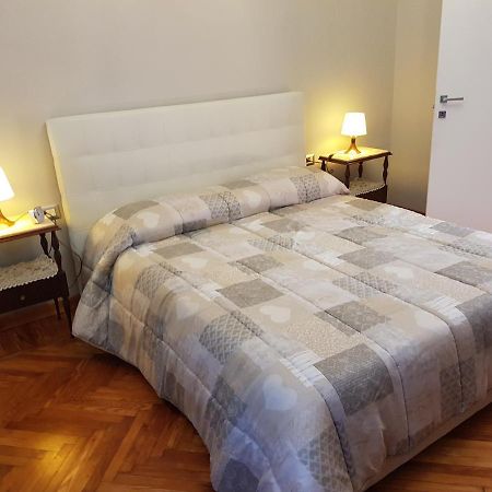 Appartamento Rosalba อัสตี ภายนอก รูปภาพ